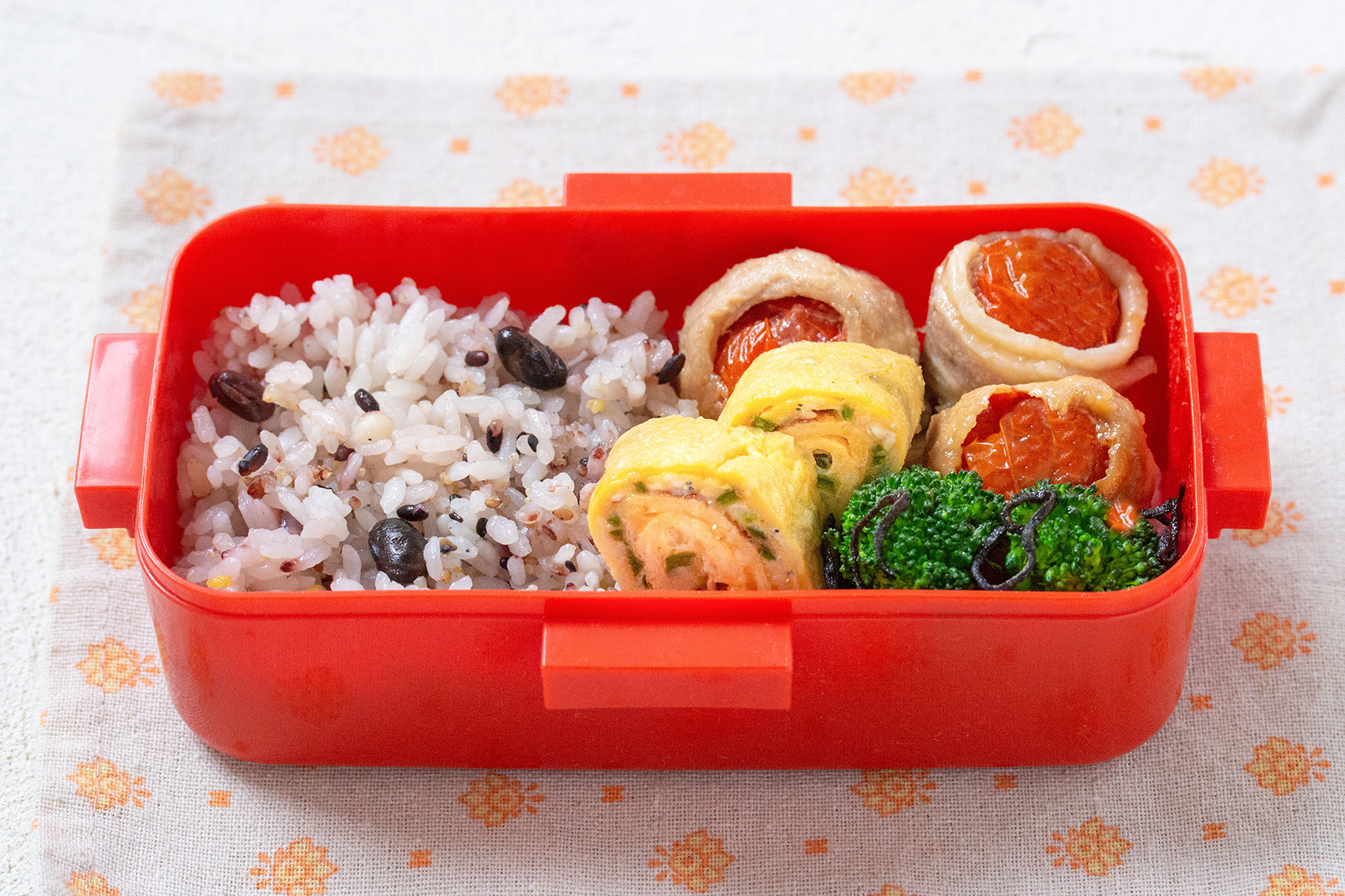 お弁当作りは色に注目!