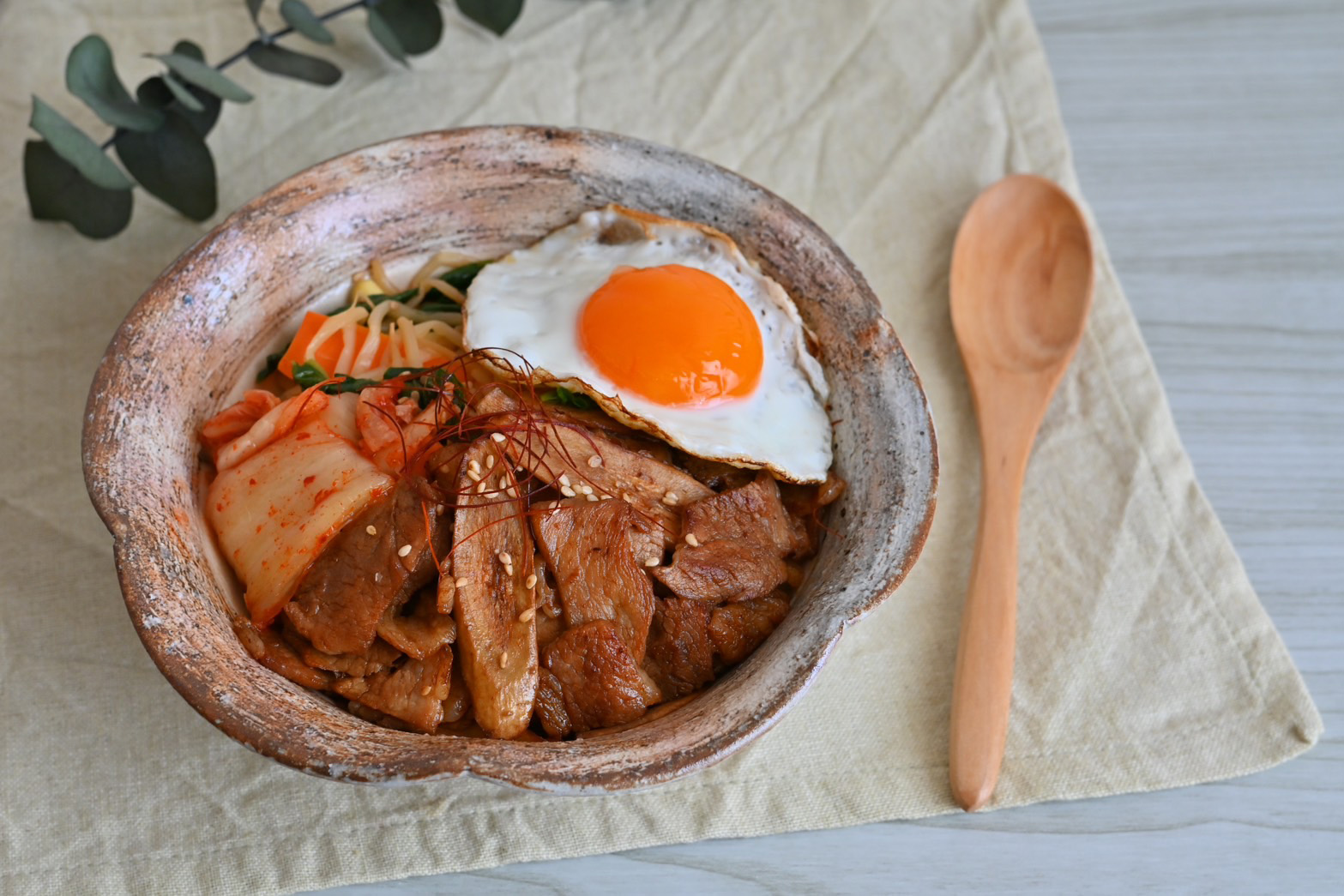 レンチンナムルでパパっとできる 豚肉と三色ナムルのビビンバ