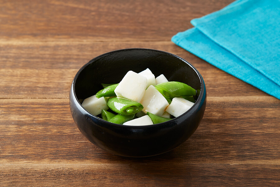 レンジで簡単！ごま油香るソテー　はんぺん×スナップえんどう