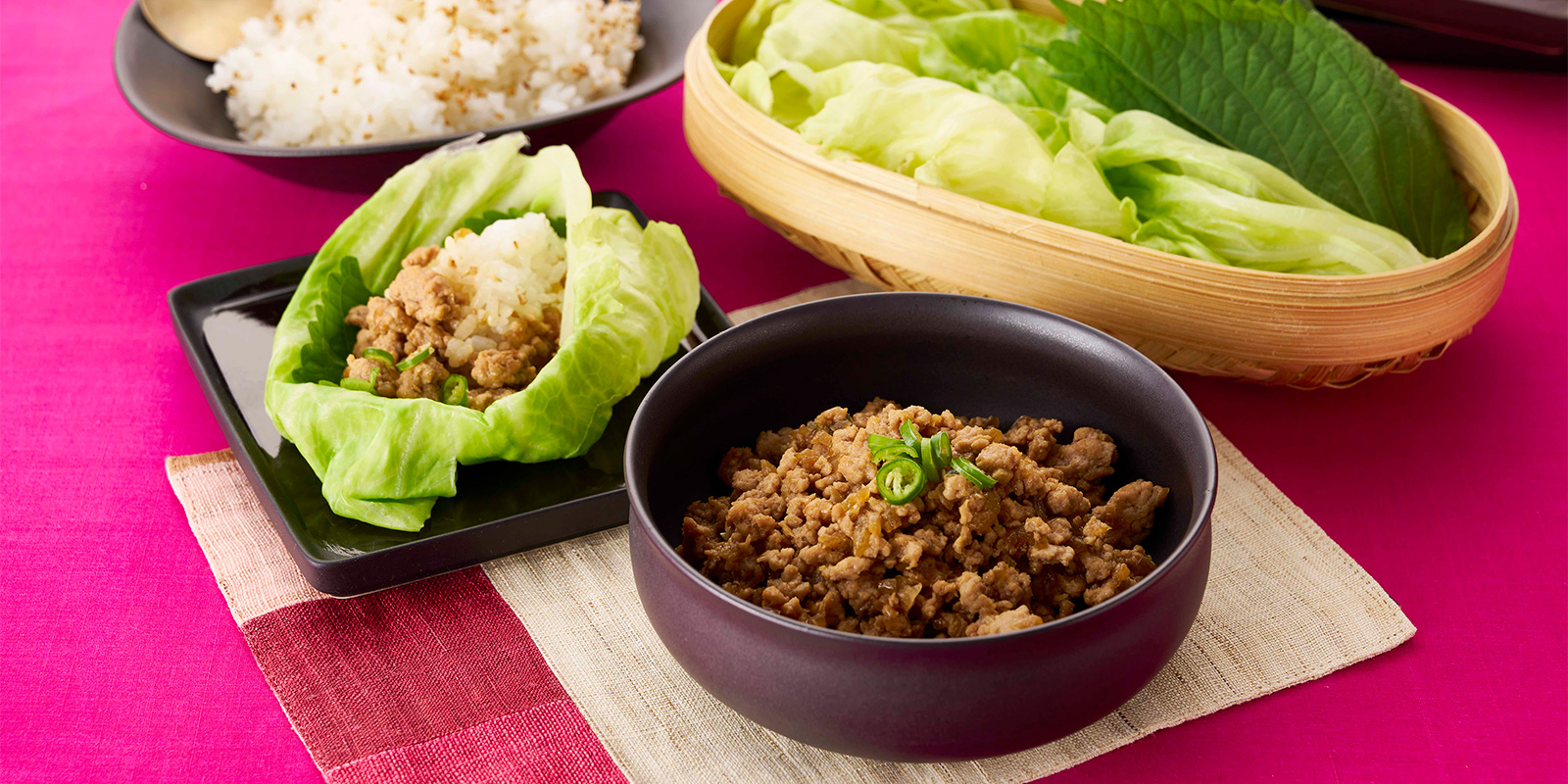 韓国風肉みそのキャベツ包みご飯